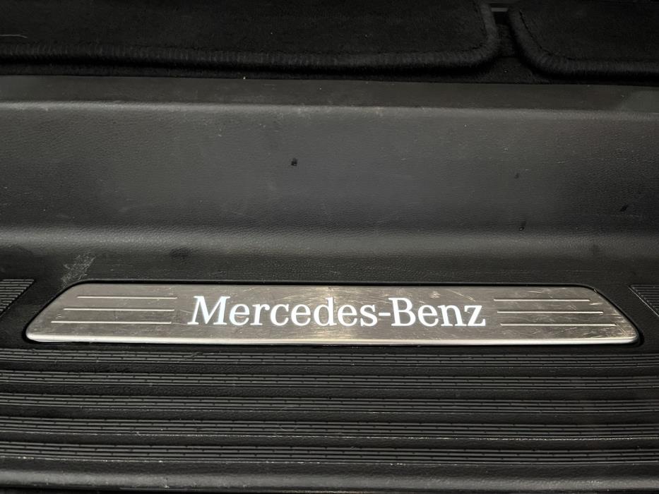 MERCEDES-BENZ V 2016