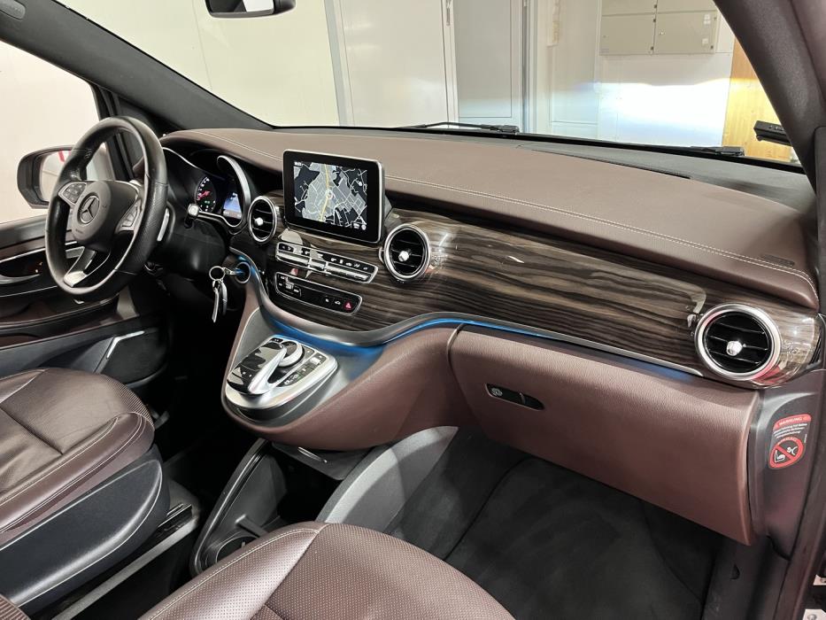 MERCEDES-BENZ V 2016