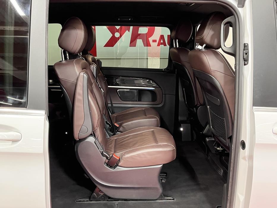 MERCEDES-BENZ V 2016