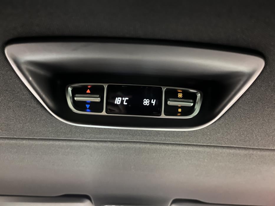 MERCEDES-BENZ V 2016