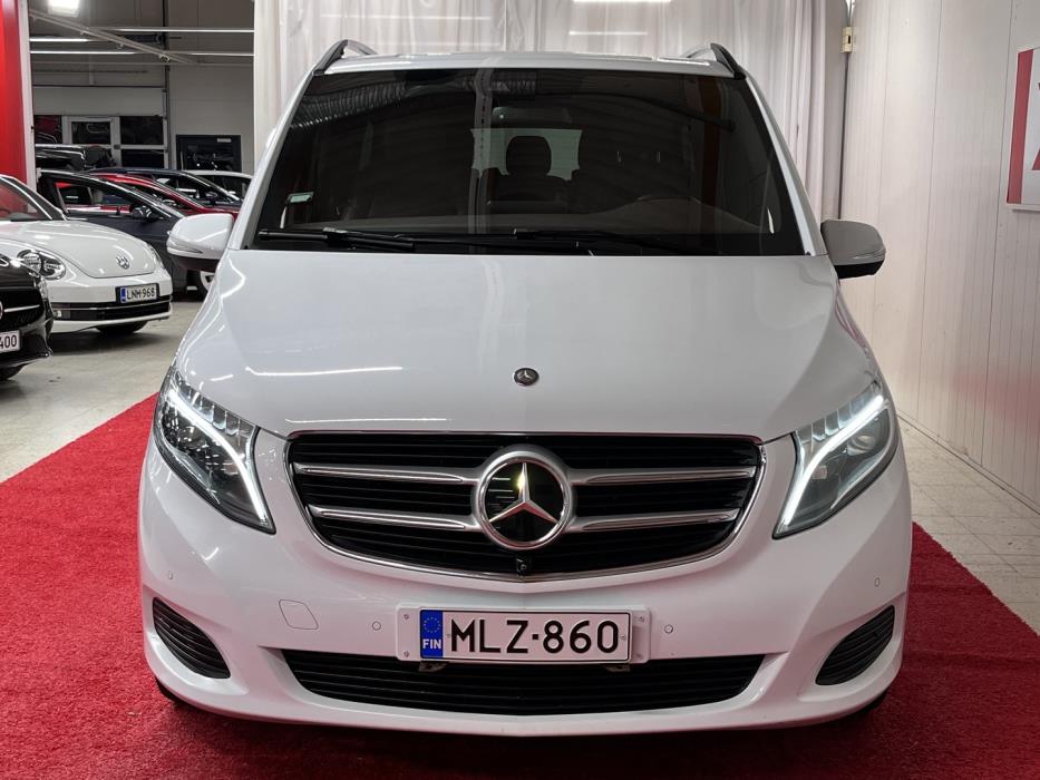 MERCEDES-BENZ V 2016