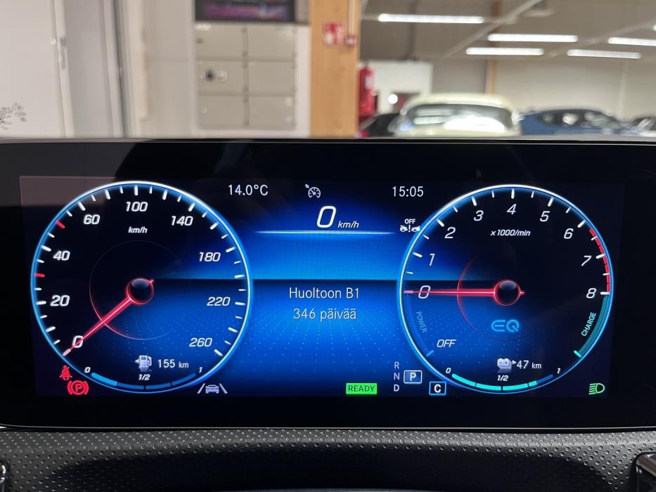 MERCEDES-BENZ A 2023