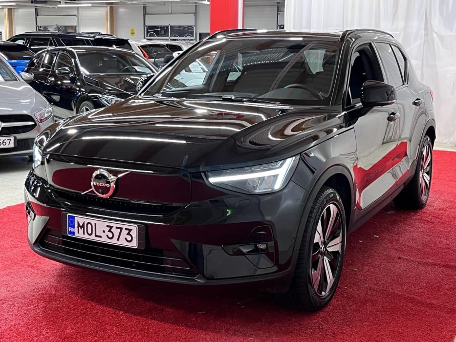 VOLVO XC40 2023