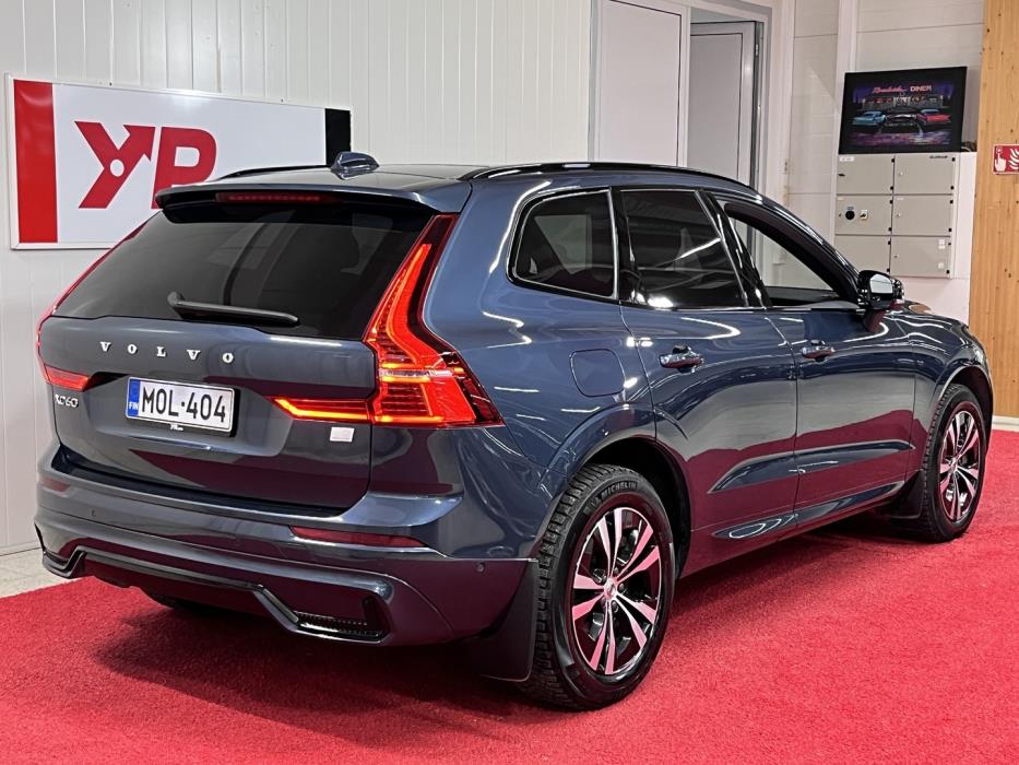 VOLVO XC60 2023