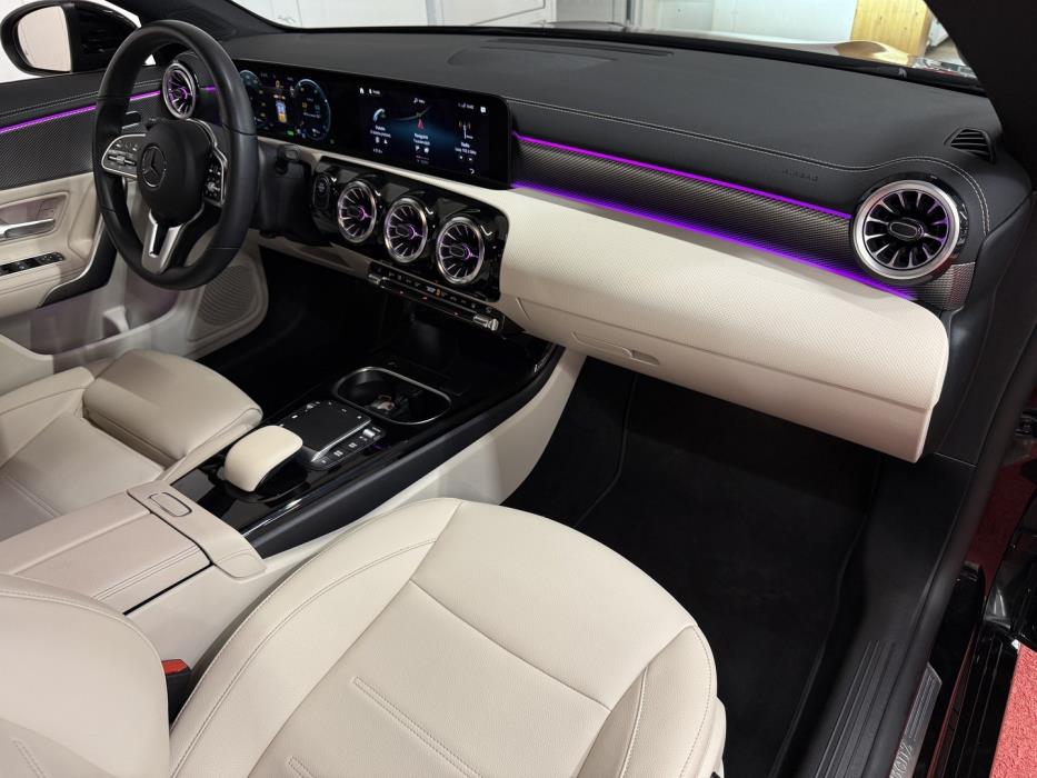 MERCEDES-BENZ CLA 2023