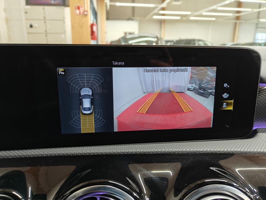 MERCEDES-BENZ CLA 2023