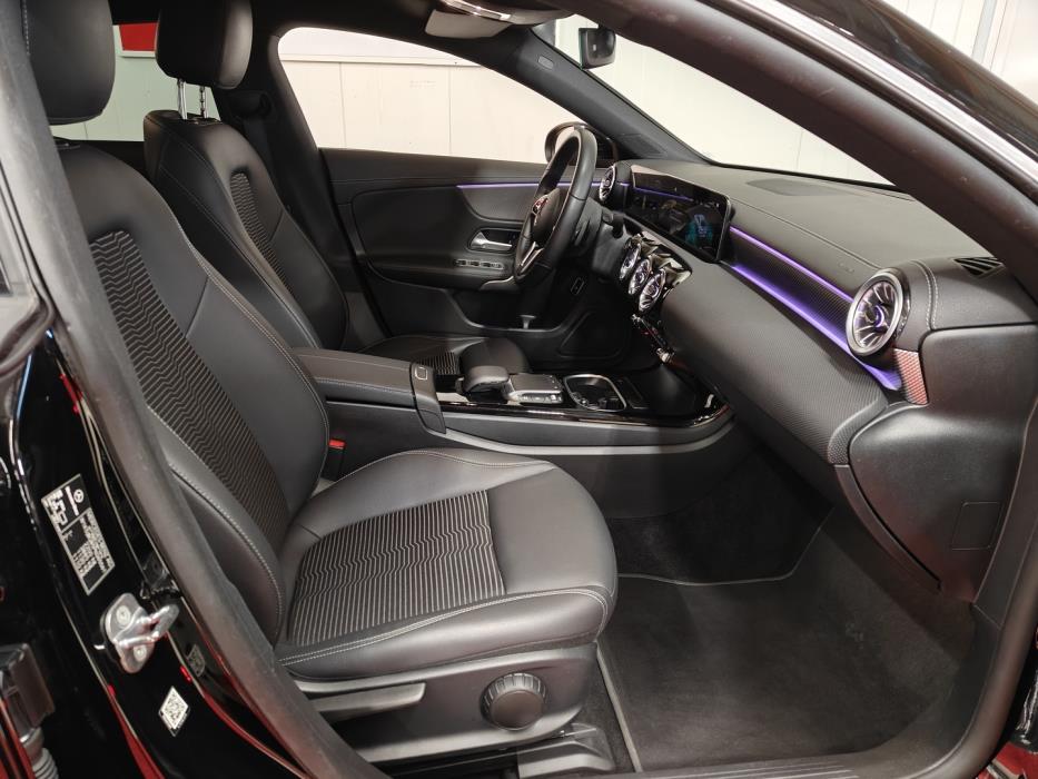 MERCEDES-BENZ CLA 2023