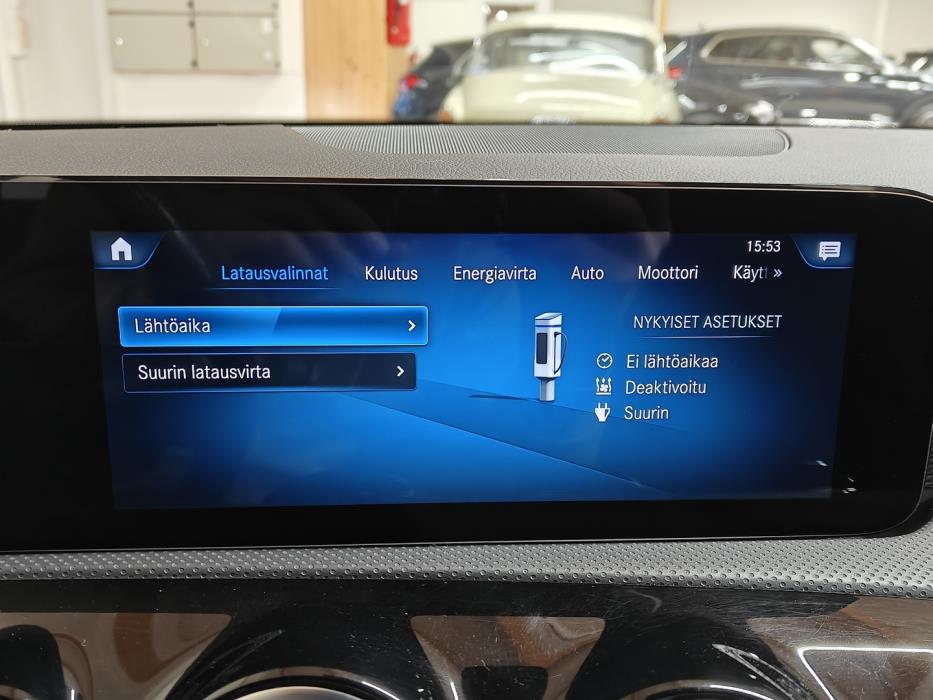 MERCEDES-BENZ CLA 2023