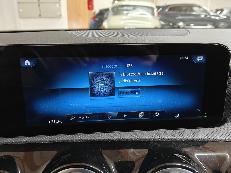 MERCEDES-BENZ CLA 2023