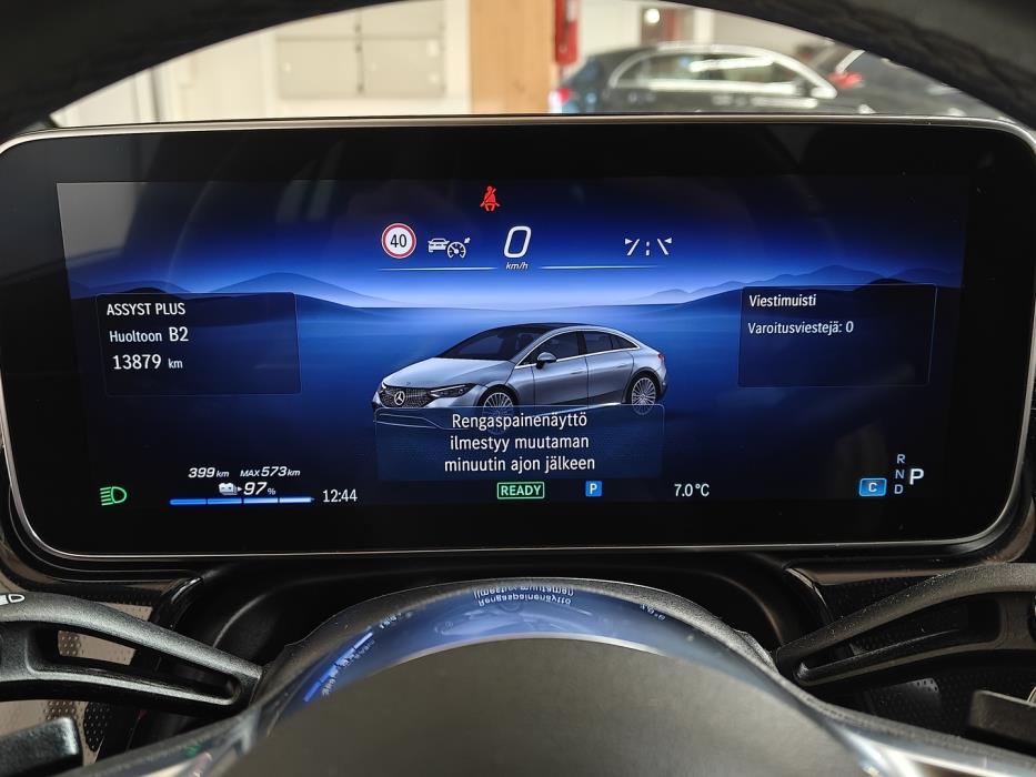 MERCEDES-BENZ EQE 2023