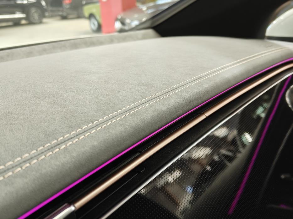 MERCEDES-BENZ EQE 2023