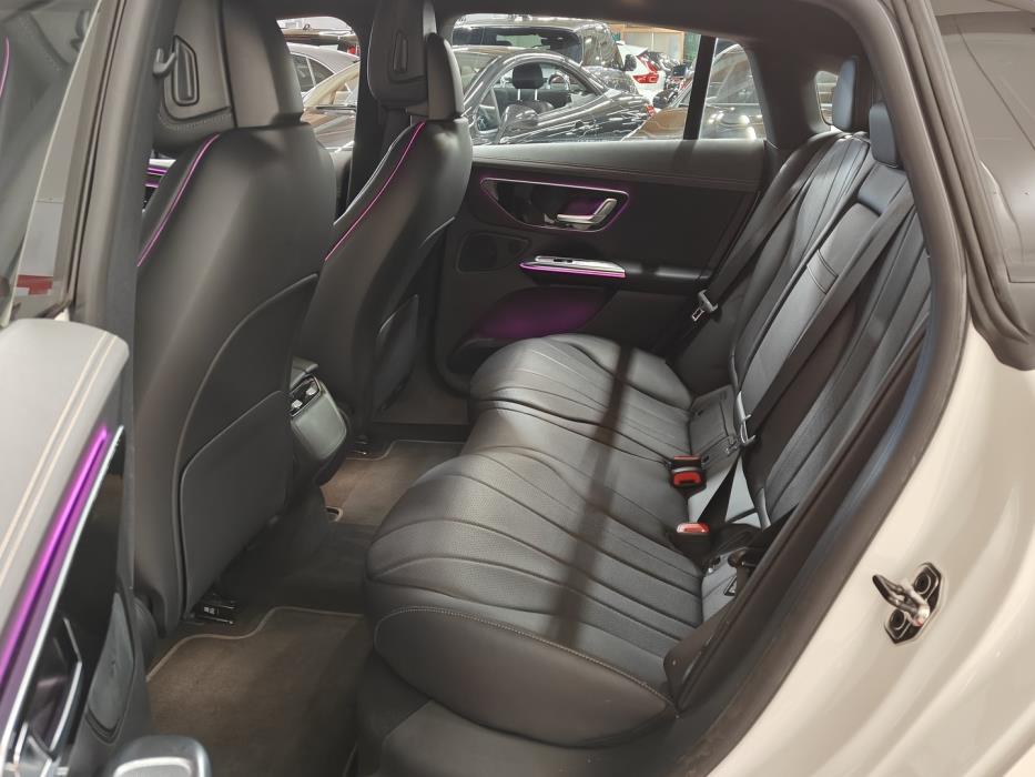 MERCEDES-BENZ EQE 2023