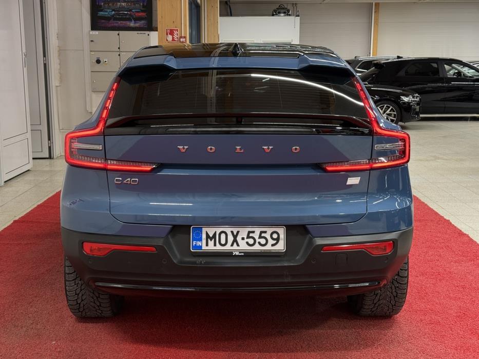 VOLVO C40 2023