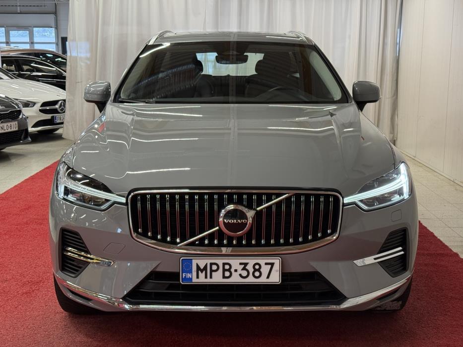 VOLVO XC60 2024