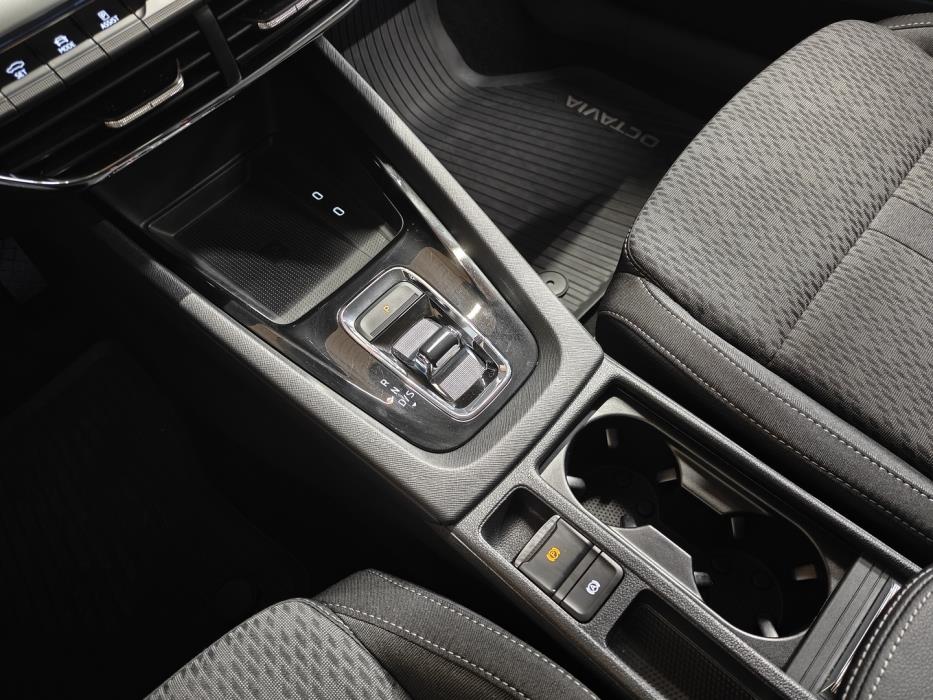 SKODA Octavia 2023