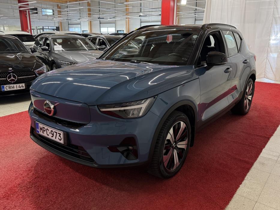VOLVO XC40 2023