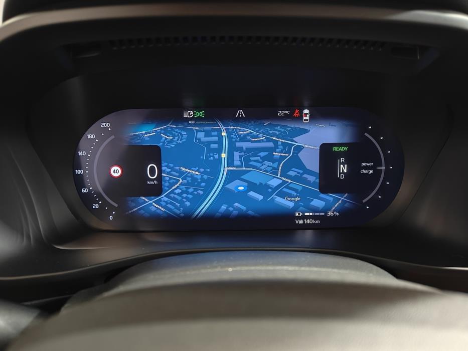 VOLVO XC40 2023
