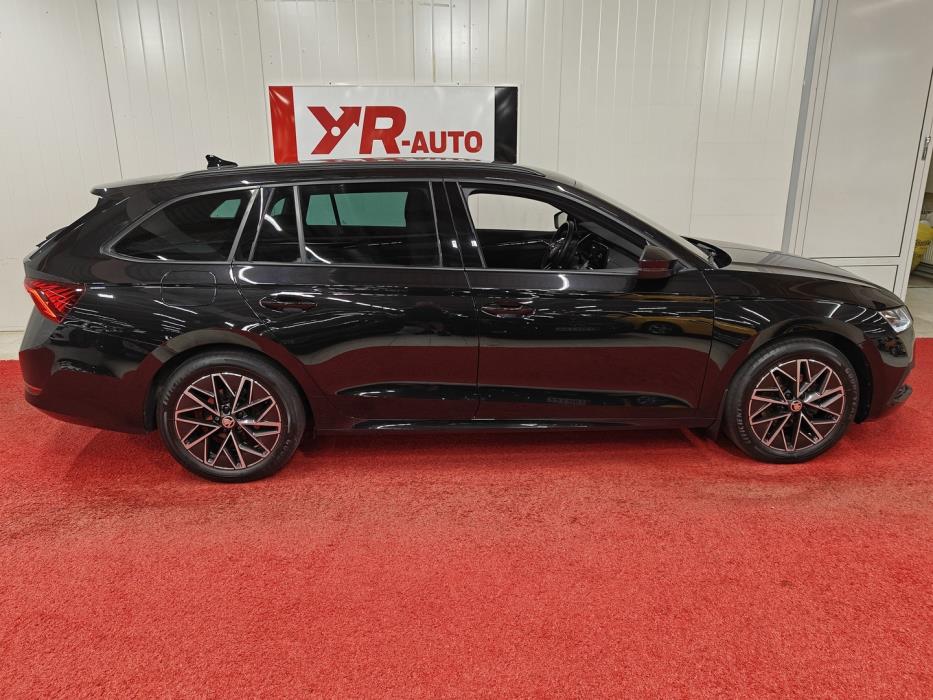 SKODA Octavia 2023