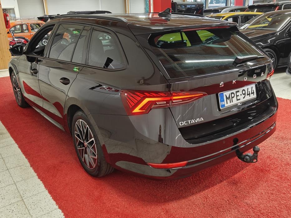 SKODA Octavia 2023