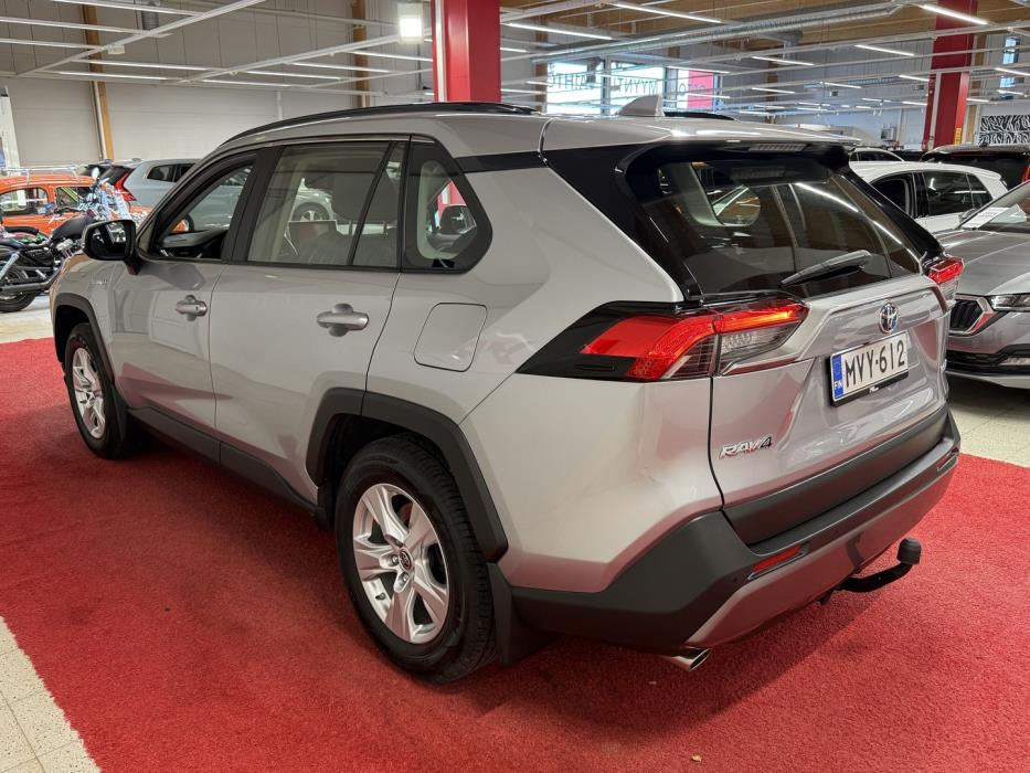 TOYOTA RAV4 2019