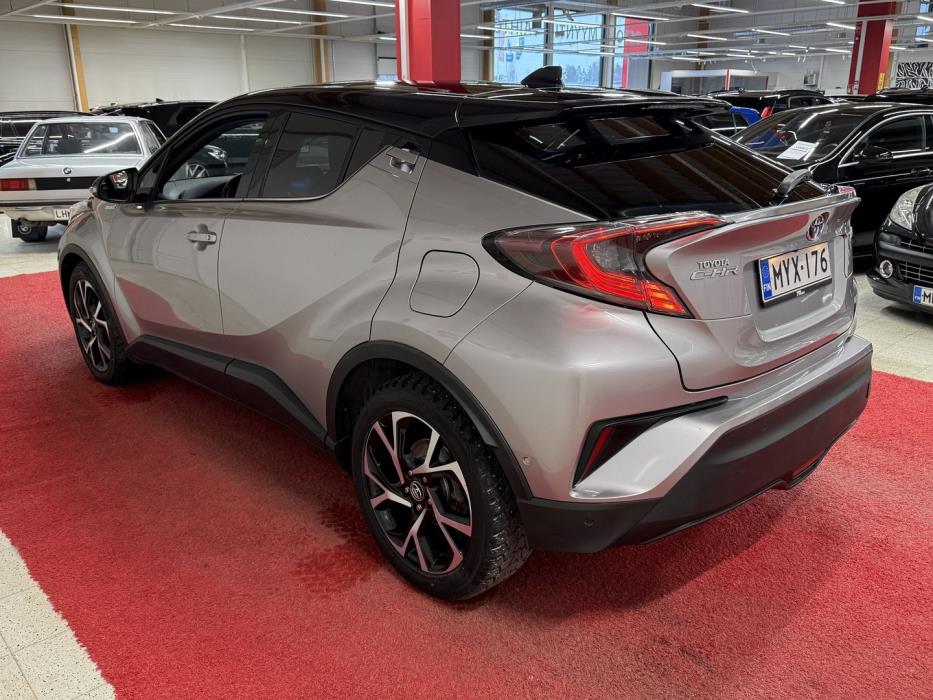 TOYOTA C-HR 2017
