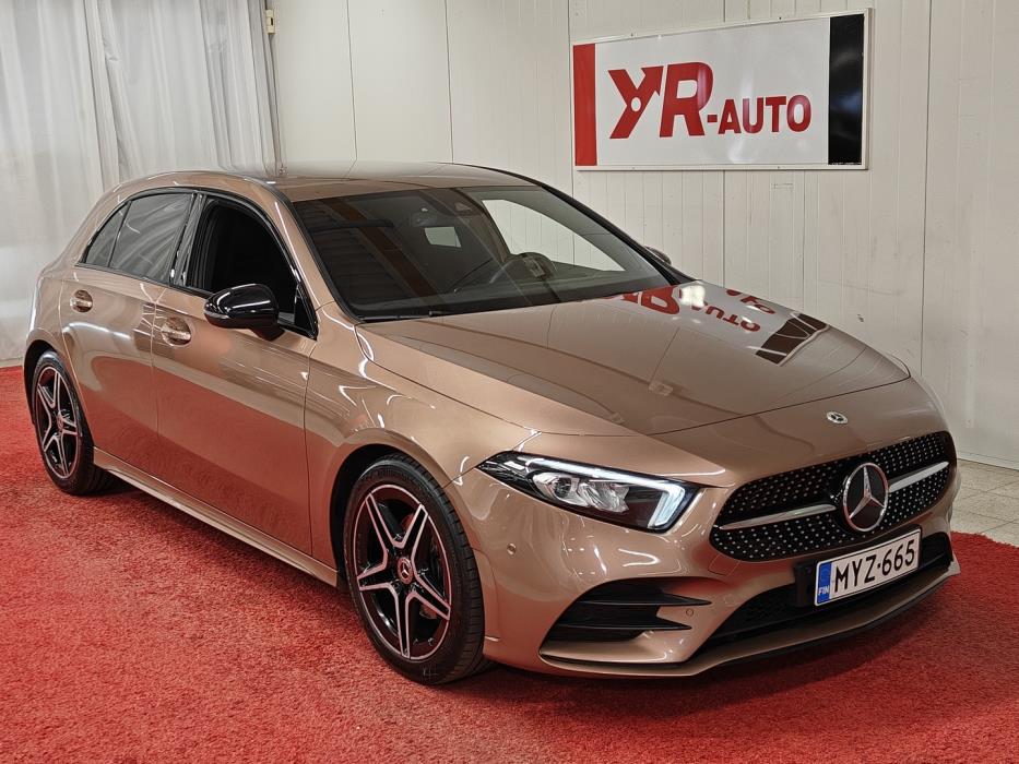 MERCEDES-BENZ A 2021