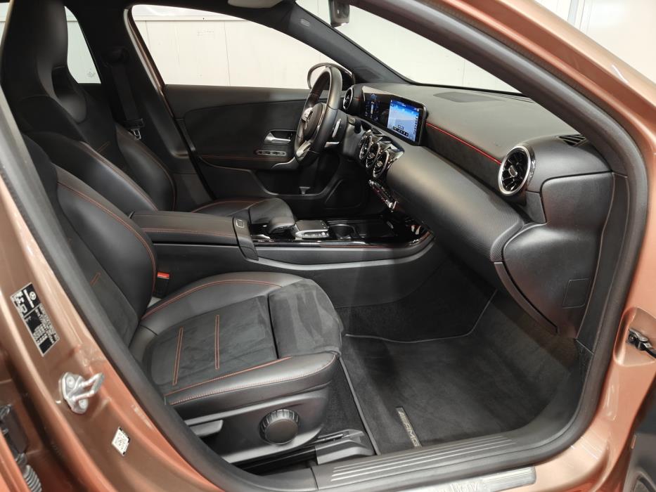 MERCEDES-BENZ A 2021