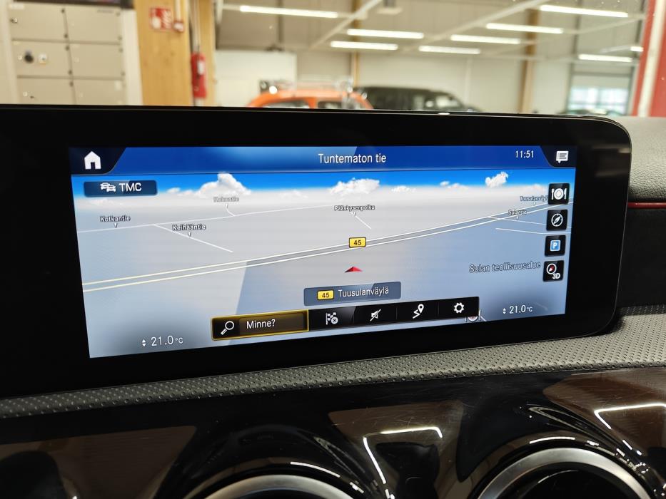 MERCEDES-BENZ A 2021