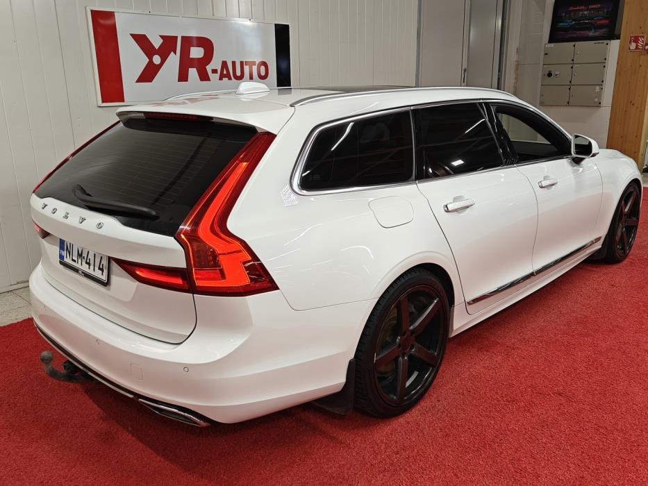VOLVO V90 2019