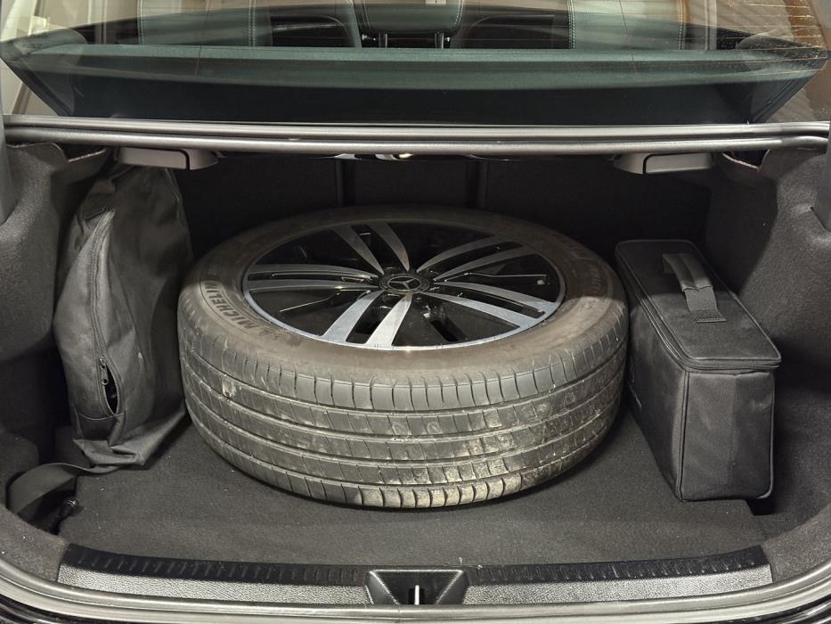 MERCEDES-BENZ A 2023