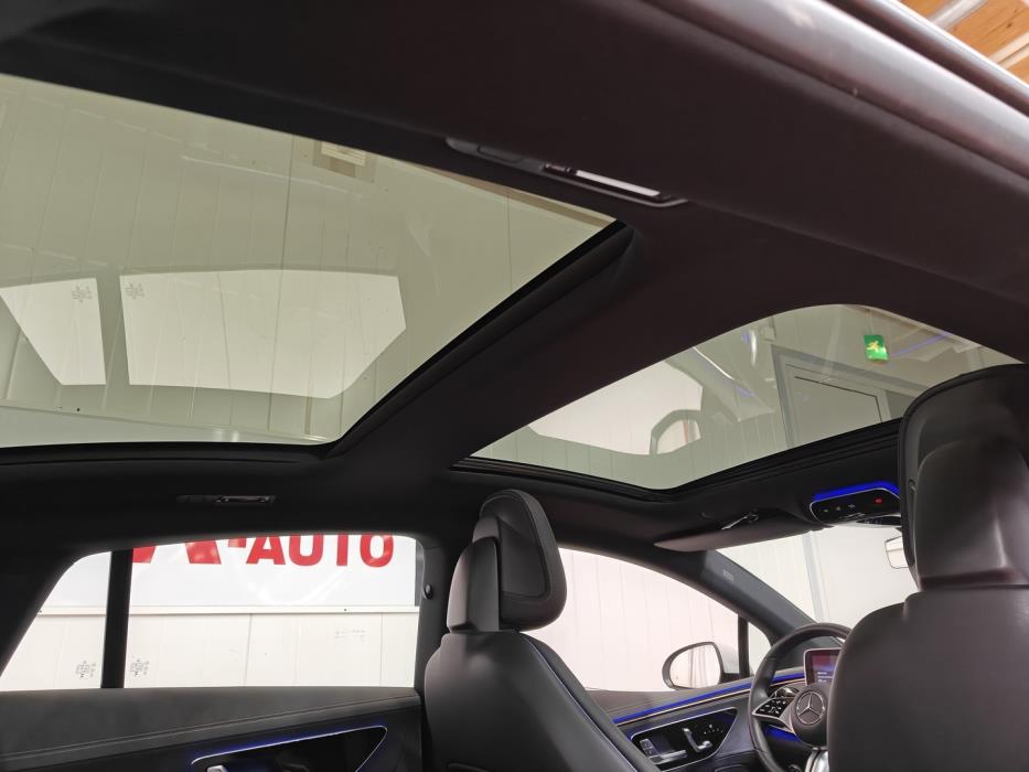 MERCEDES-BENZ EQE 2023