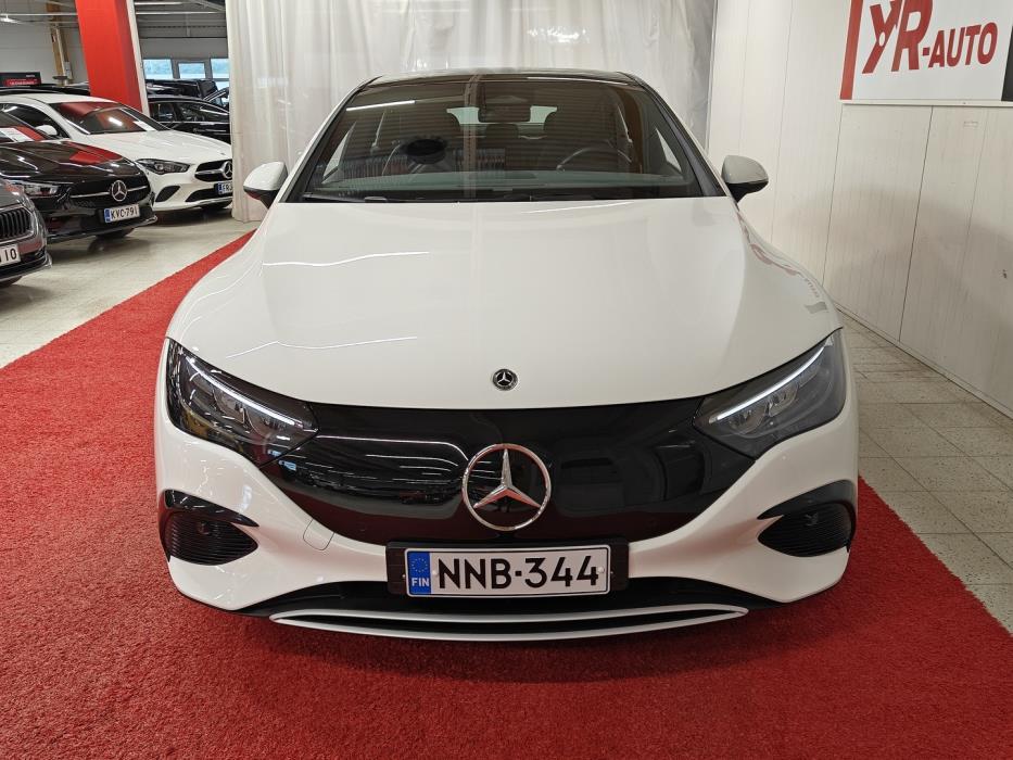MERCEDES-BENZ EQE 2023