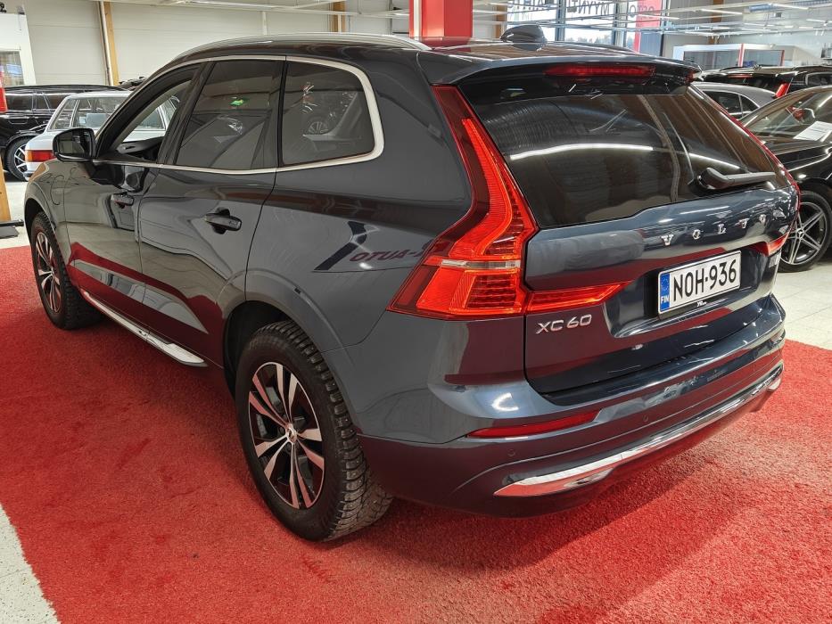 VOLVO XC60 2023