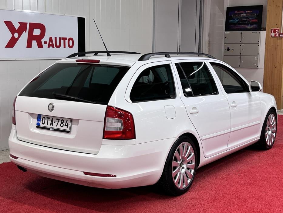 SKODA Octavia 2010