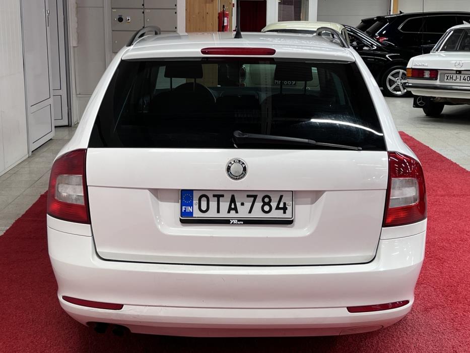 SKODA Octavia 2010