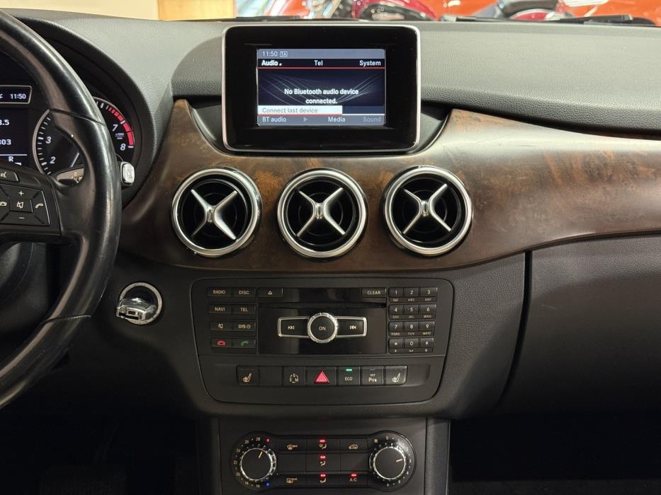 MERCEDES-BENZ B 2012