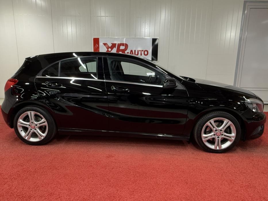 MERCEDES-BENZ A 2013