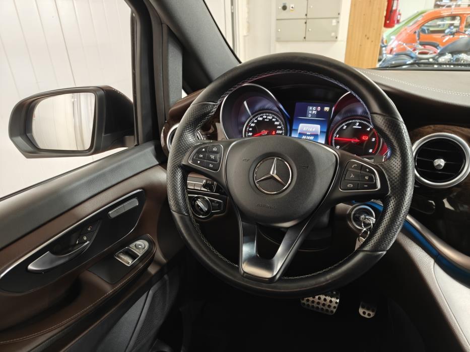 MERCEDES-BENZ V 2017