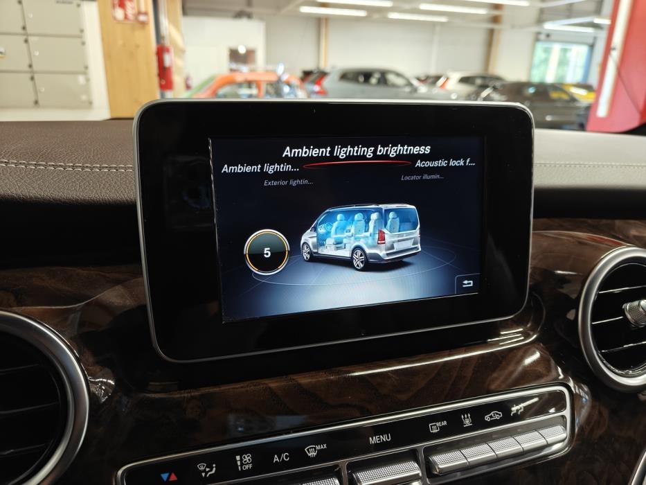 MERCEDES-BENZ V 2017