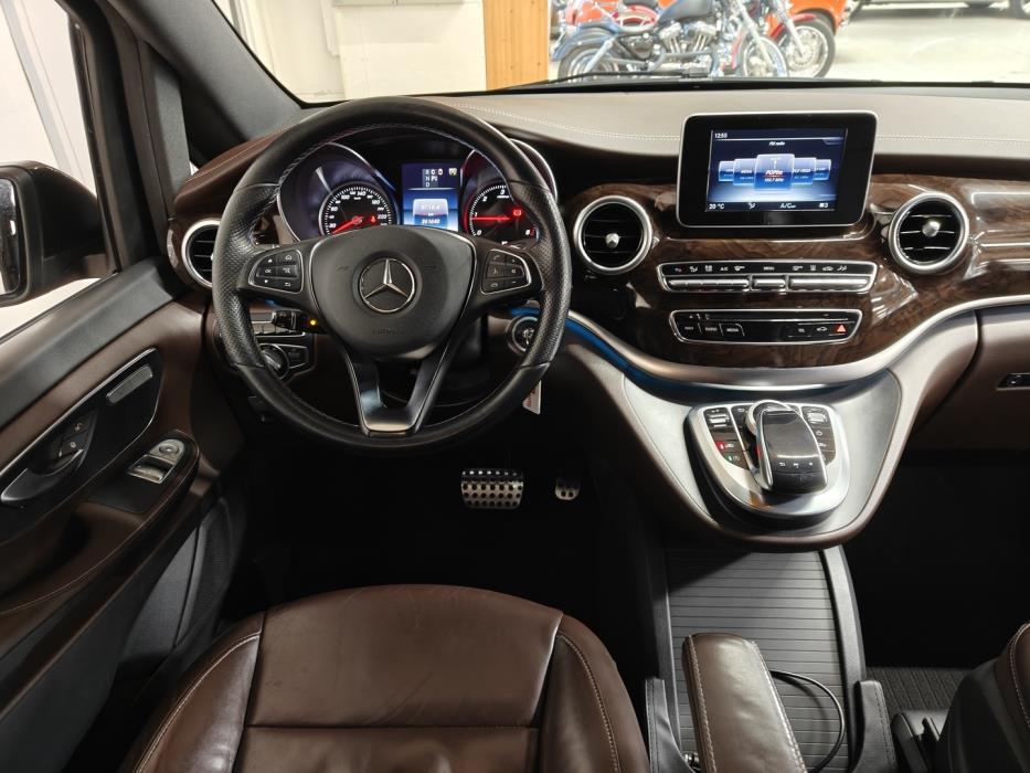 MERCEDES-BENZ V 2017