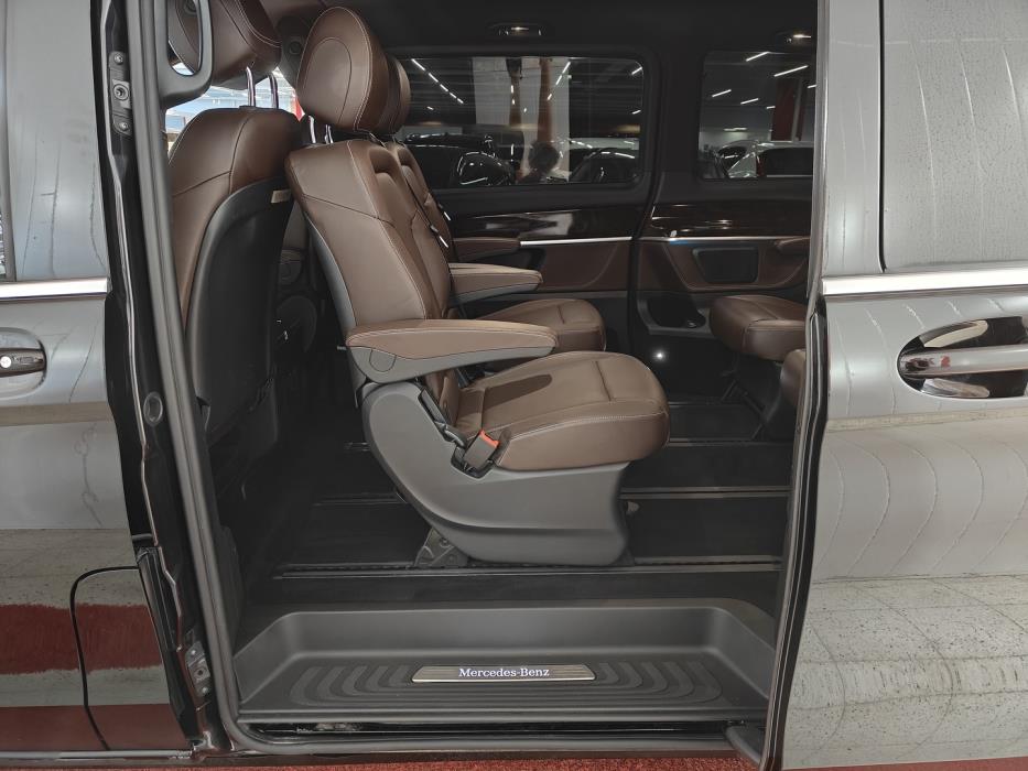 MERCEDES-BENZ V 2017