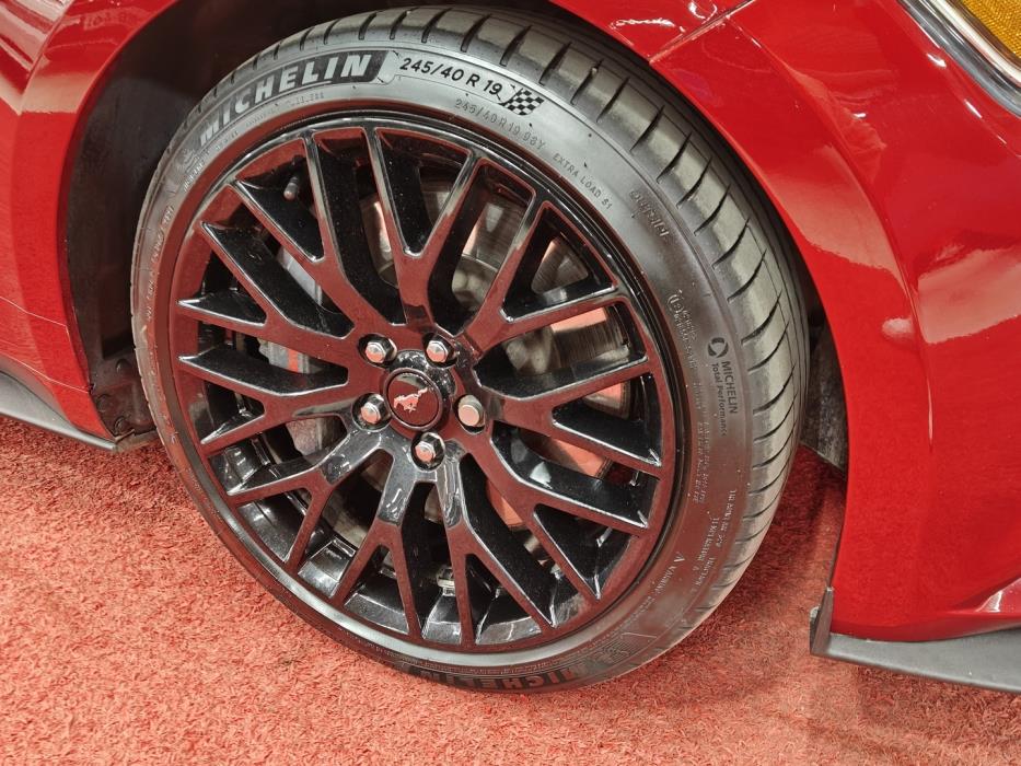 FORD Mustang 2015