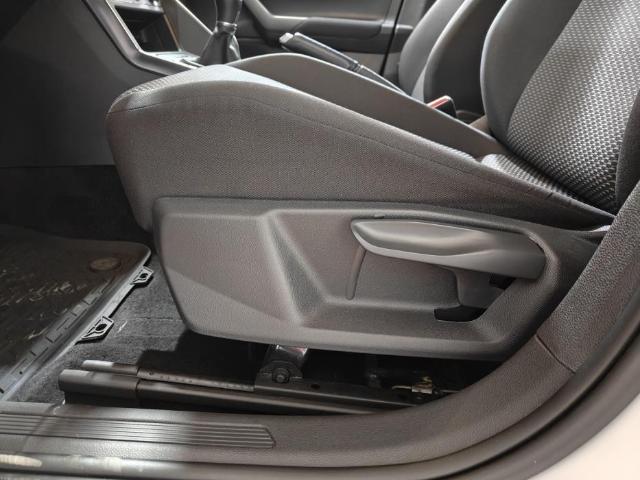 VOLKSWAGEN Polo 2020