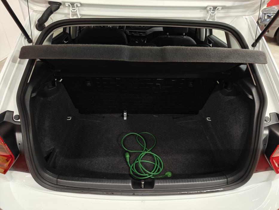 VOLKSWAGEN Polo 2020