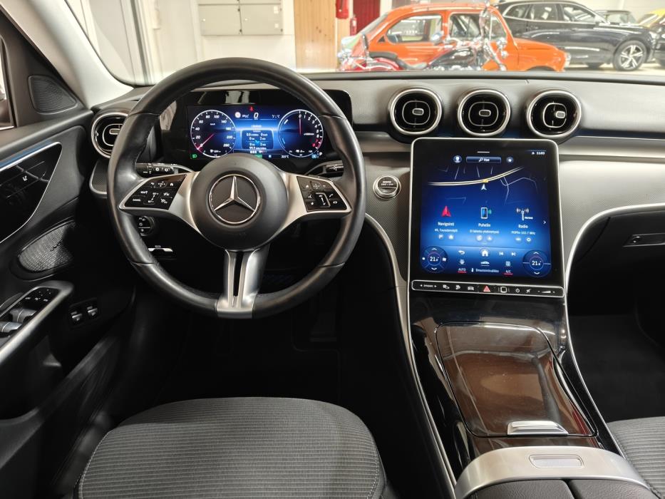 MERCEDES-BENZ C 2023