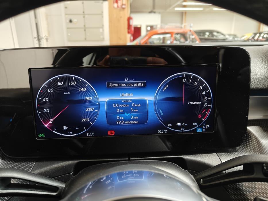 MERCEDES-BENZ C 2023