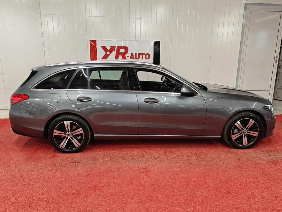 MERCEDES-BENZ C 2023