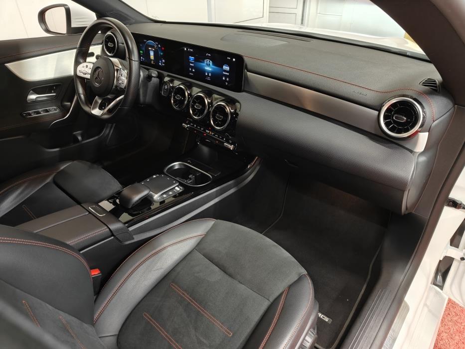 MERCEDES-BENZ CLA 2023