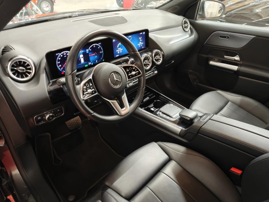 MERCEDES-BENZ EQA 2023