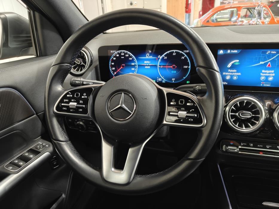 MERCEDES-BENZ EQA 2023
